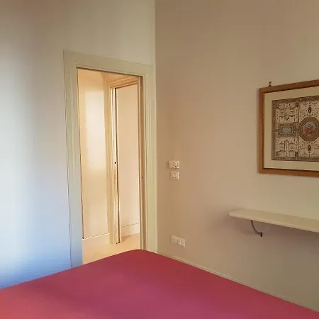 Popolo Square Deluxe Flat Lejlighed *